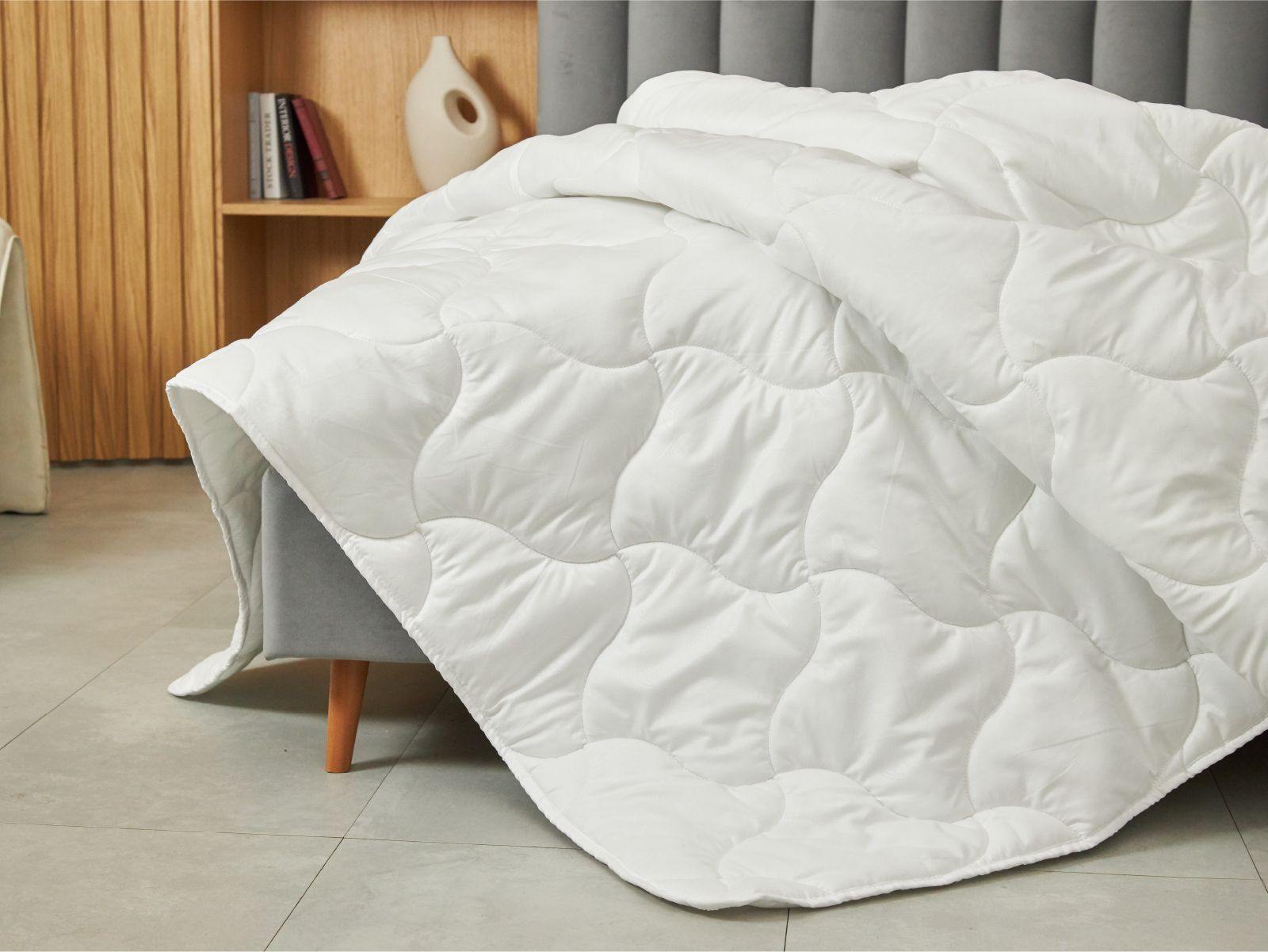 Professional Duvet Cleaning: Restore Fluffiness & Softness